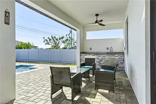 922 NW 8th Terrace, Cape Coral, FL 33993 - Photo 10