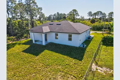 1109 Cumming St E, Lehigh Acres, FL 33974 - Photo 8