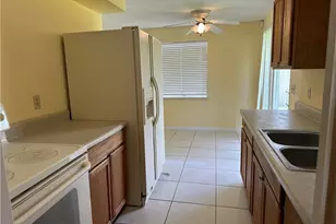 8 Roanoke Dr, Fort Myers, FL 33905 - Photo 6