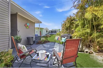 734 Knotty Pine Cir, North Fort Myers, FL 33917 - Photo 28