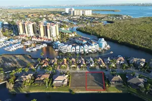 5808 Harbour Cir, Cape Coral, FL 33914 - Photo 4