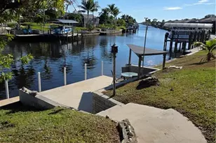 1205 SE 10th Ave, Cape Coral, FL 33990 - Photo 4