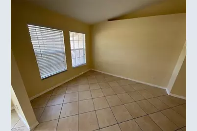 4005 1st St SW, Lehigh Acres, FL 33976 - Photo 4