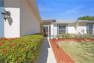 15621 Sunny Crest Ln, Fort Myers, FL 33905 - Photo 2