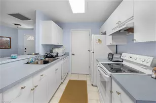 15621 Sunny Crest Ln, Fort Myers, FL 33905 - Photo 6