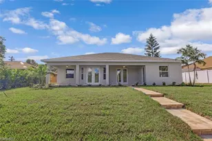 37 SE 23rd Ave, Cape Coral, FL 33990 - Photo 10