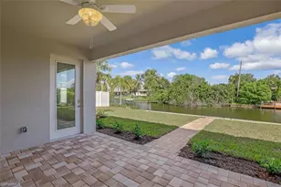 37 SE 23rd Ave, Cape Coral, FL 33990 - Photo 8