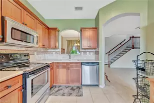 9808 Roundstone Cir, Fort Myers, FL 33967 - Photo 16