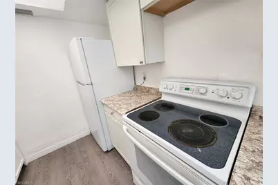 1919 Lillie St, Fort Myers, FL 33916 - Photo 2