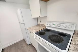 1919 Lillie St, Fort Myers, FL 33916 - Photo 2