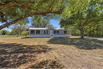 1446 Seminole Ave, Labelle, FL 33935 - Photo 2