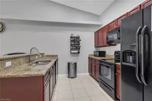 508/510 SE 5th Pl, Cape Coral, FL 33990 - Photo 2