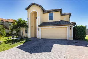 12906 Pastures Way, Fort Myers, FL 33913 - Photo 4