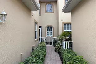 5670 Chelsey Ln, Fort Myers, FL 33912 - Photo 4