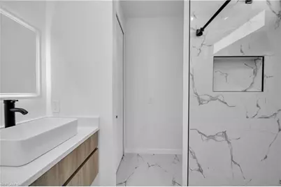 621 NE Juanita Pl, Cape Coral, FL 33909 - Photo 24