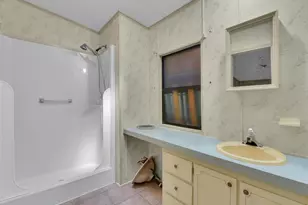 9855 Sugarmill Springs Dr, Fort Myers, FL 33905 - Photo 14