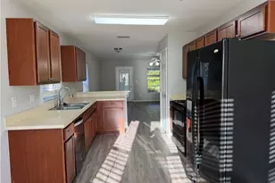 4311 NE 23rd Pl, Cape Coral, FL 33909 - Photo 6