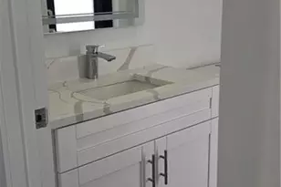 402 NW 10th St, Cape Coral, FL 33993 - Photo 8