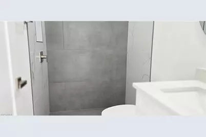 5218 29th St SW, Lehigh Acres, FL 33973 - Photo 6