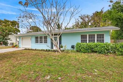 4633 Siesta Cir, Fort Myers, FL 33901 - Photo 2