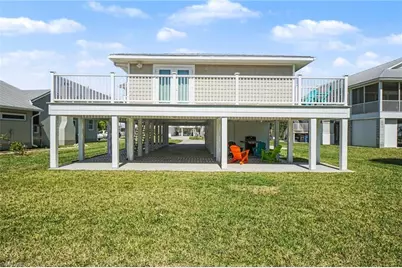942 Prescott St, Fort Myers Beach, FL 33931 - Photo 10