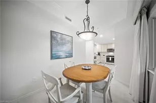 221 9th St S, Naples, FL 34102 - Photo 8