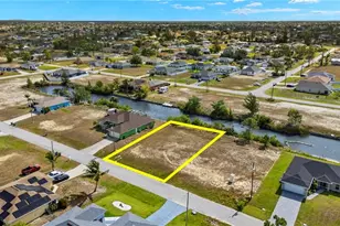 1031 NW 23rd Ave, Cape Coral, FL 33993 - Photo 4