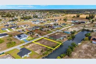 1031 NW 23rd Ave, Cape Coral, FL 33993 - Photo 10