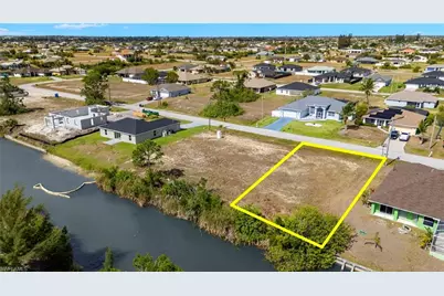 1031 NW 23rd Ave, Cape Coral, FL 33993 - Photo 24