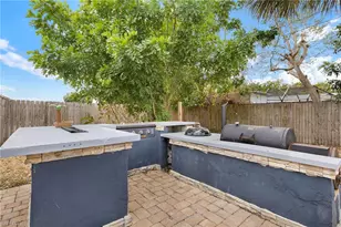 1371 Torreya Cir, North Fort Myers, FL 33917 - Photo 28