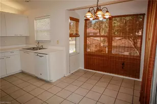 732 Woodshire Ln, Naples, FL 34105 - Photo 8