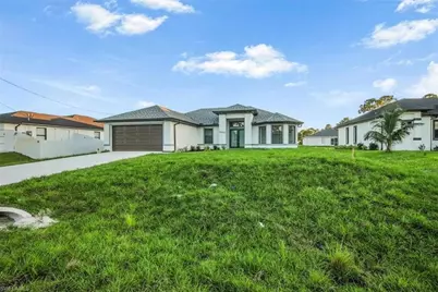 2715 27th St SW, Lehigh Acres, FL 33976 - Photo 8