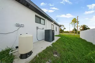 2715 27th St SW, Lehigh Acres, FL 33976 - Photo 34