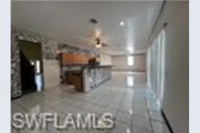 1019 Lincoln Ave, Lehigh Acres, FL 33972 - Photo 8