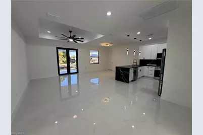 2906 29th St SW, Lehigh Acres, FL 33976 - Photo 4