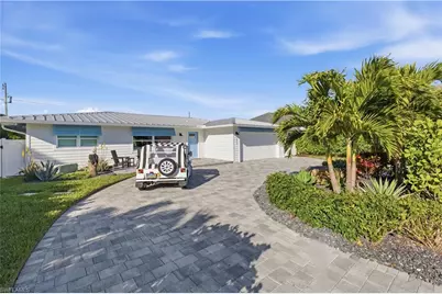 519 105th Ave N, Naples, FL 34108 - Photo 1