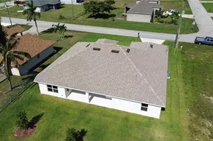 410 SE 1st Terrace, Cape Coral, FL 33990 - Photo 34