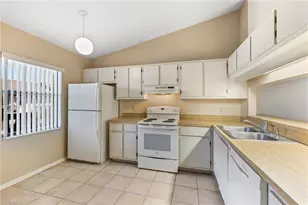 9305 Lake Park Dr, Fort Myers, FL 33919 - Photo 4