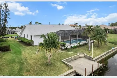 2230 SE 5th Pl, Cape Coral, FL 33990 - Photo 4