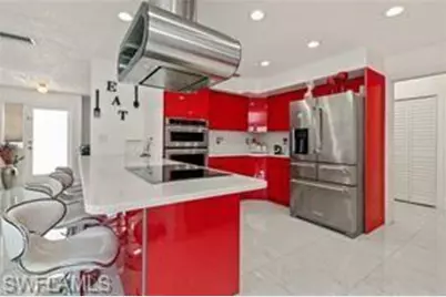 905 SE 27th Ter, Cape Coral, FL 33904 - Photo 10