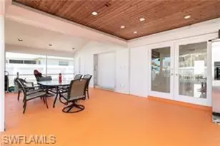 905 SE 27th Terrace, Cape Coral, FL 33904 - Photo 16