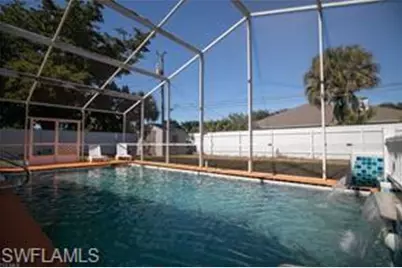 905 SE 27th Ter, Cape Coral, FL 33904 - Photo 18