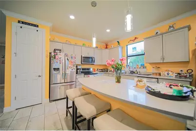 3560 E Hampton Cir, Alva, FL 33920 - Photo 12