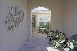 8181 Venetian Pointe Dr, Fort Myers, FL 33908 - Photo 4