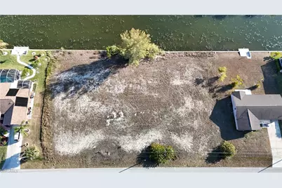 154 SW 31st Ter, Cape Coral, FL 33914 - Photo 2