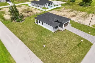 4333 NW 33rd Ln, Cape Coral, FL 33993 - Photo 36