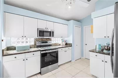 9391 Palm Island Cir, North Fort Myers, FL 33903 - Photo 8