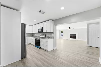 4635 Rockwood Cir, North Fort Myers, FL 33903 - Photo 12