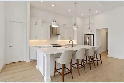 609 NW 39th Ave, Cape Coral, FL 33993 - Photo 10