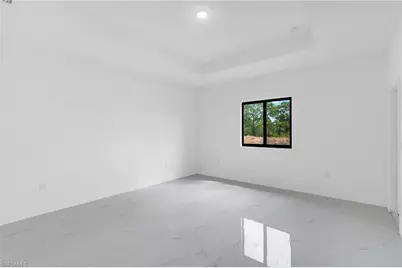 1037 Citrus Ave S, Lehigh Acres, FL 33974 - Photo 14